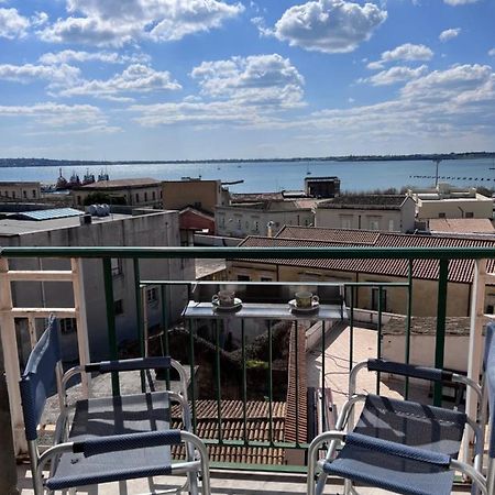 Marconi Sea View Apartments Siraküza Dış mekan fotoğraf